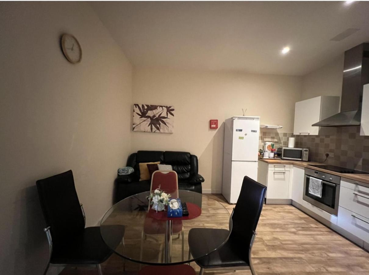 Aberdeen Stay Central 2-Bedrooms Apt-No Party Eksteriør bilde
